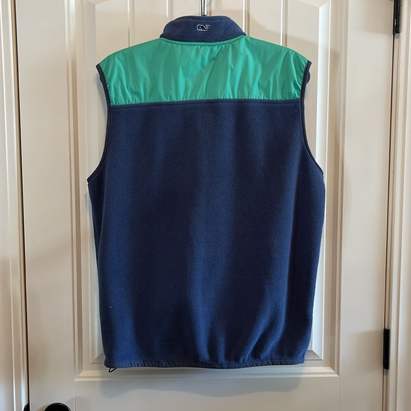 EUC men’s size M Vineyard Vines vest - Picture 2 of 4